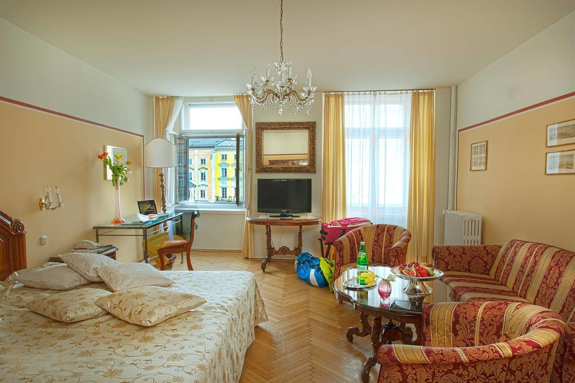 Austria Classic Wolfinger - Hauptplatz Hotel 3*